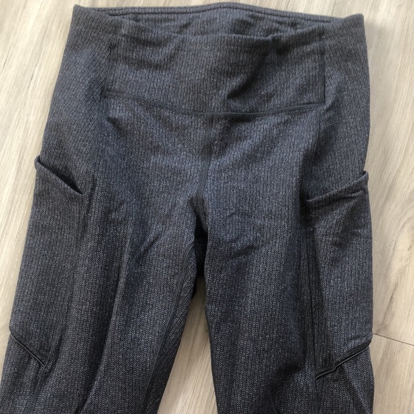 Lululemon Fast and Free Leggings Size 4 - Picture 2 of 5